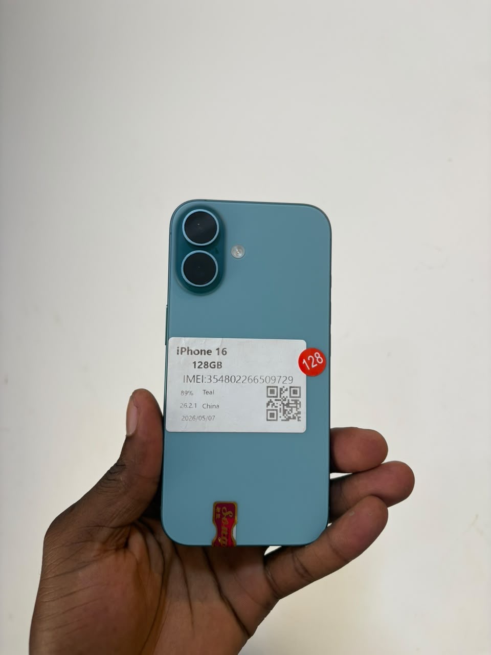 iPhone 16 128GB — Teal