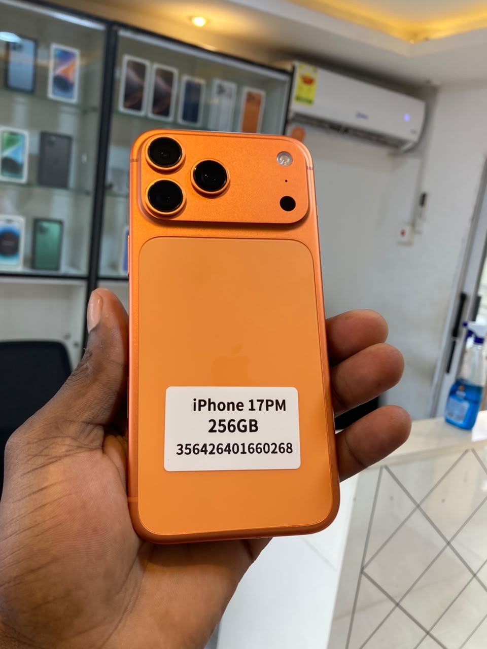 iPhone 17 Pro Max 256GB — Orange